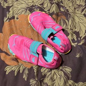 Girls swim shoes